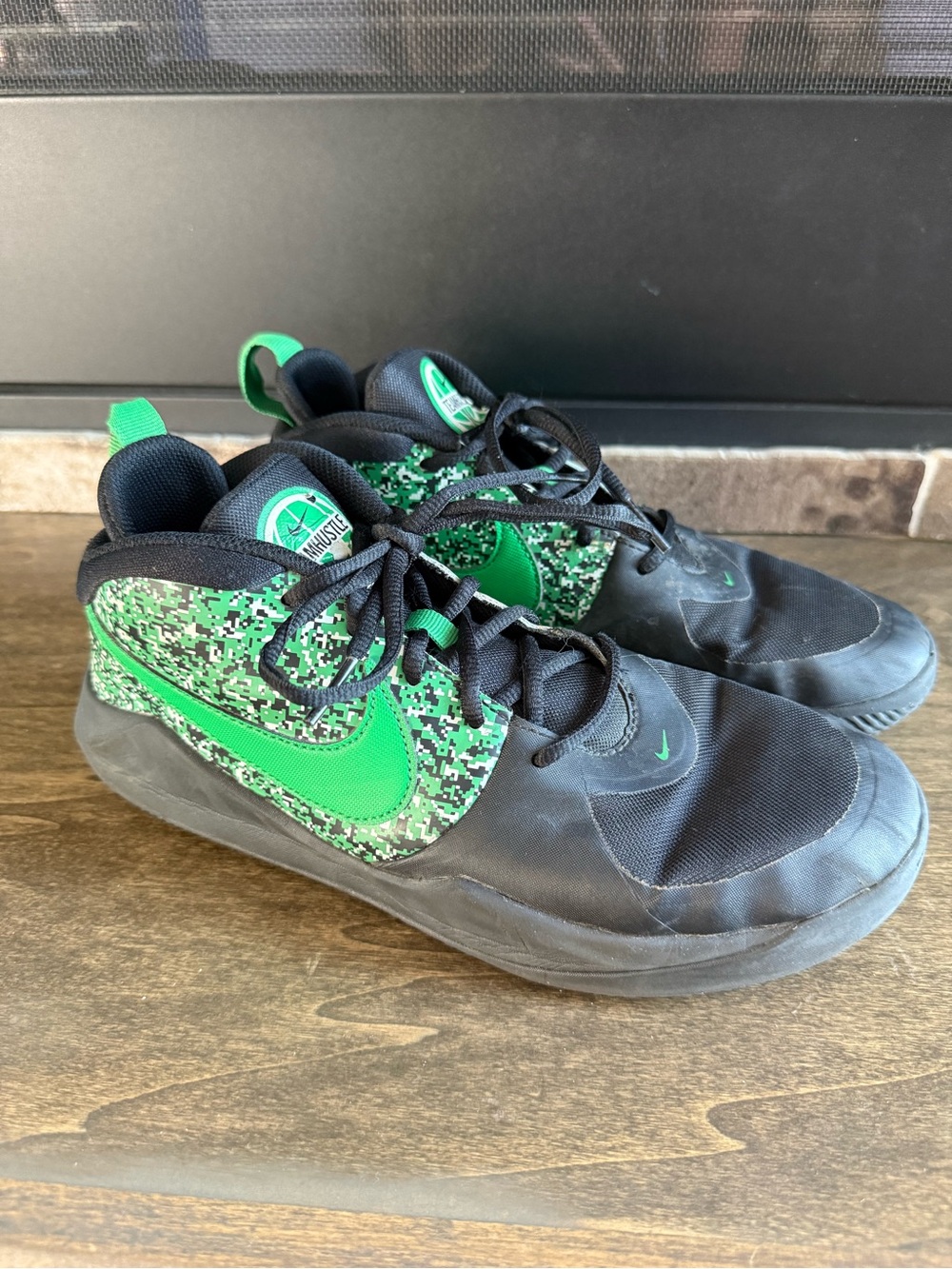 Nike Team Hustle D9 GS 'Digital Pixel - Black Lucky Green’ US 7Y